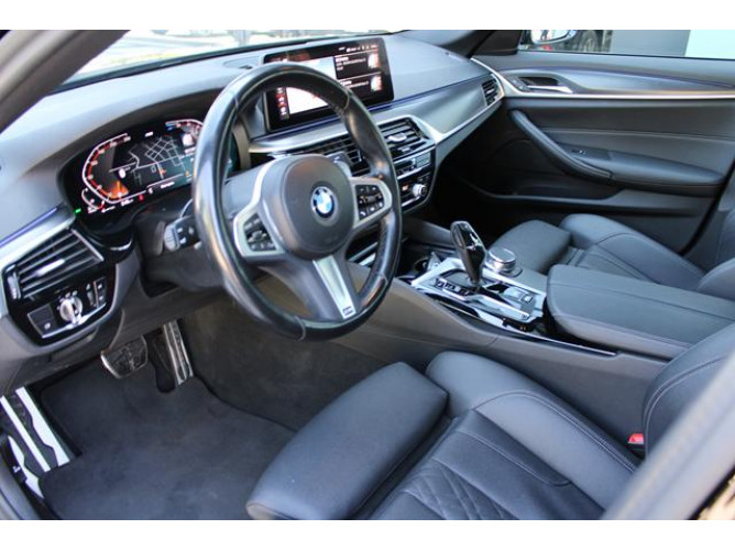 BMW 520 2.0D XDRIVE M 