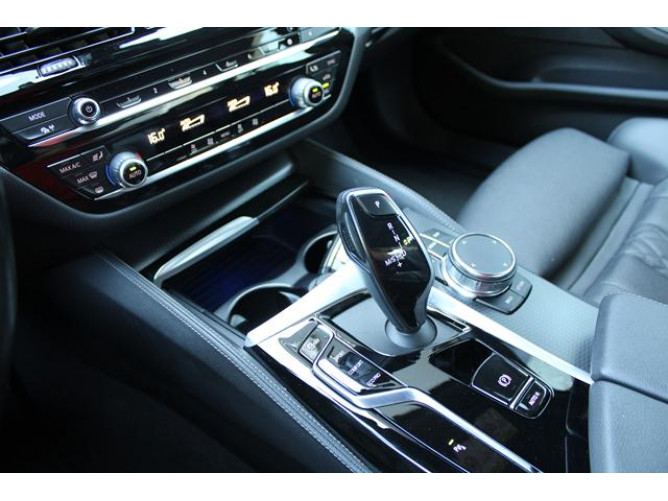 BMW 520 2.0D XDRIVE M 
