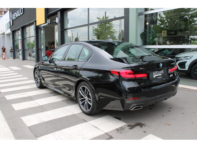 BMW 520 2.0D XDRIVE 