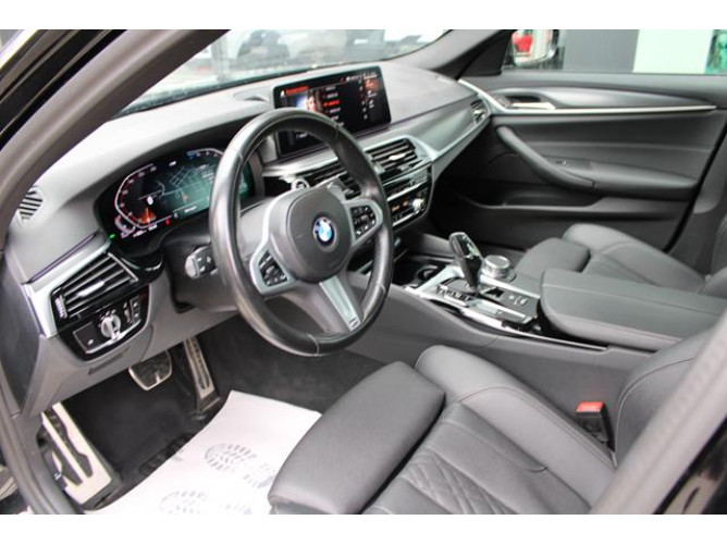 BMW 520 2.0D XDRIVE 