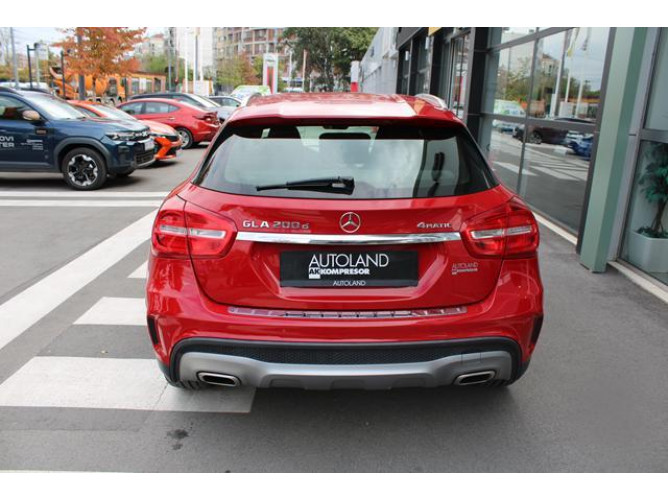 Mercedes Benz GLA 200 2.2D 4MATIC 