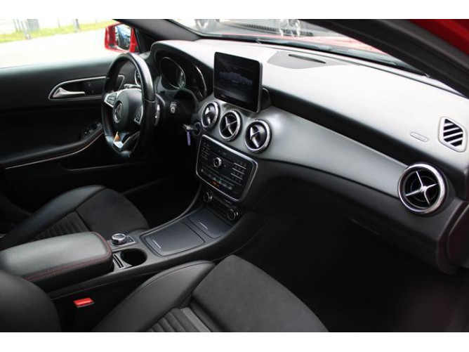 Mercedes Benz GLA 200 2.2D 4MATIC 