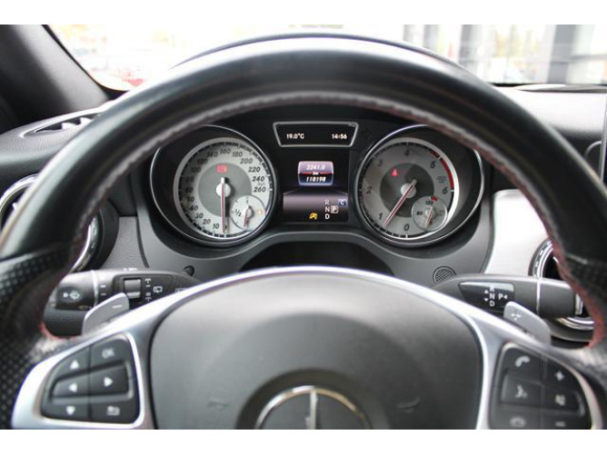 Mercedes Benz GLA 200 2.2D 4MATIC 