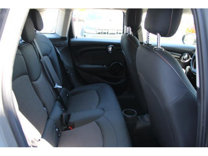 Mini Cooper 5-Tuerer 1.5 