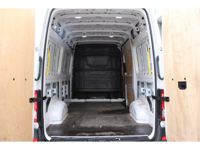 Volkswagen Crafter 2.0 TDI 