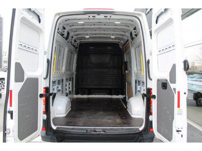 Volkswagen Crafter 2.0 TDI 