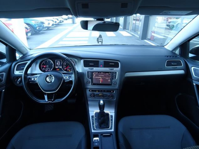 VOLKSWAGEN GOLF 7 