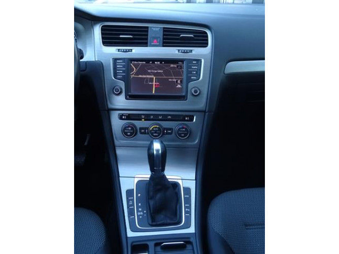 VOLKSWAGEN GOLF 7 