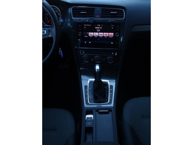 VOLKSWAGEN GOLF 7 
