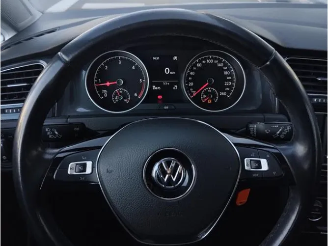 Volkswagen Golf 7 1.6 TDI Trendline 