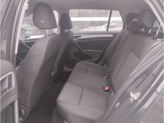 Volkswagen Golf 7 1.6 TDI Trendline 