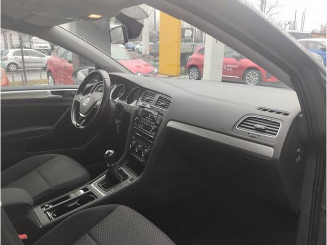 Volkswagen Golf 7 1.6 TDI Trendline 