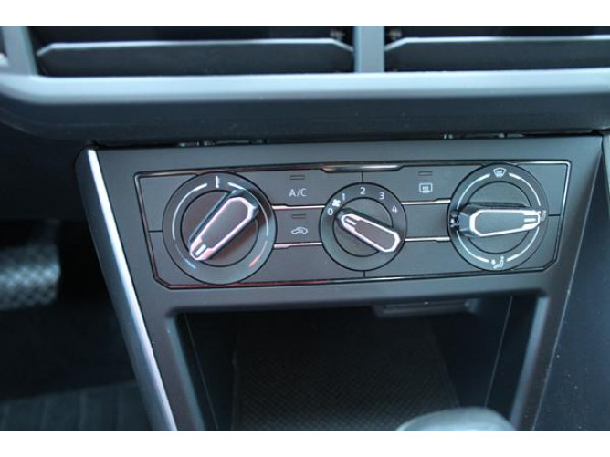 Volkswagen Polo 1.0 TSI DSG 