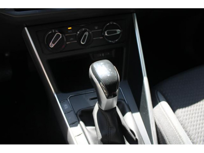 Volkswagen Polo 1.0 TSI DSG 