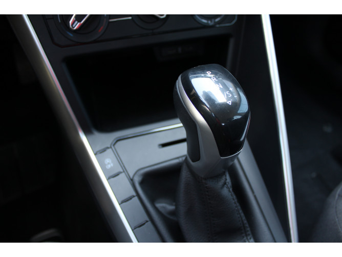 Volkswagen Polo 1.0 TSI DSG 