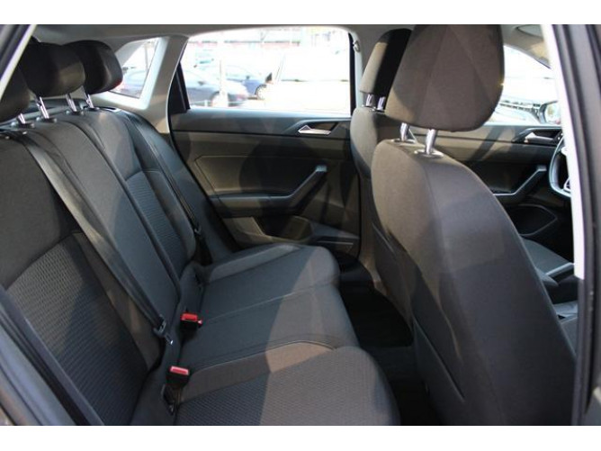 Volkswagen Polo 1.0 TSI DSG 