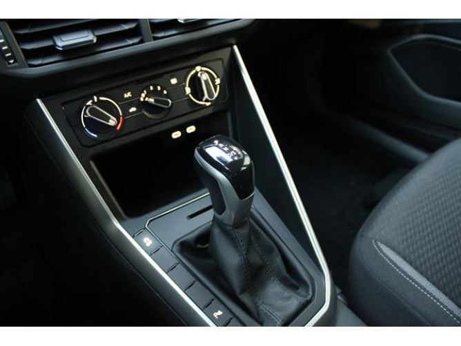 Volkswagen Polo 1.0 TSI DSG 