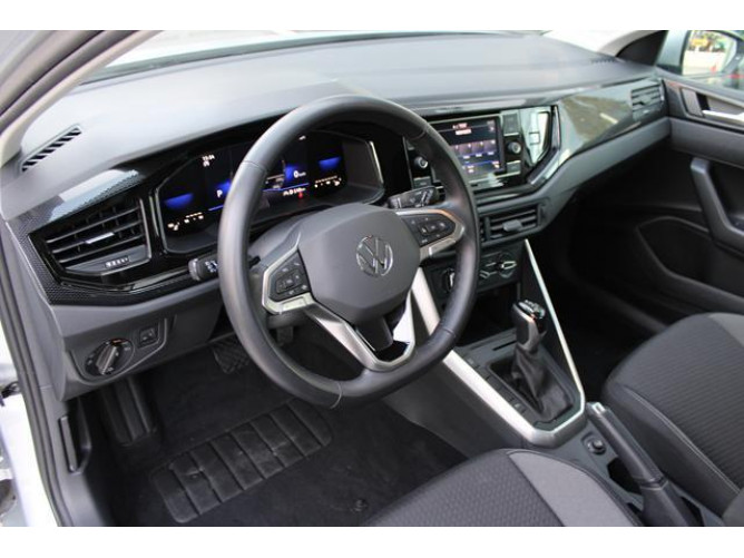 Volkswagen Polo 1.0 TSI DSG 