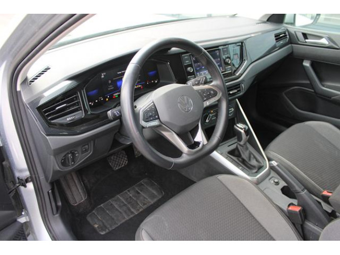 Volkswagen Polo 1.0 TSI DSG 
