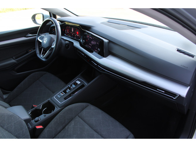Volkswagen Golf 8 2.0 TDI DSG Life 