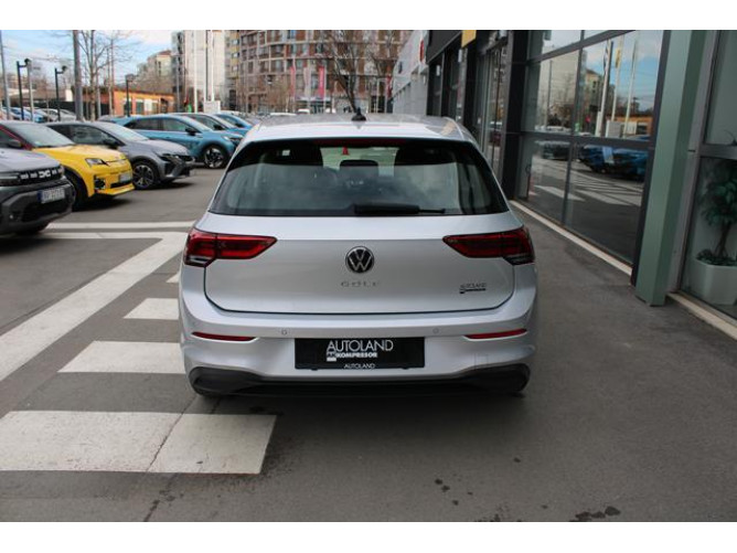 Volkswagen Golf 8 2.0 TDI Life 