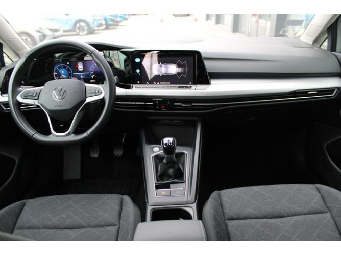 Volkswagen Golf 8 2.0 TDI Life 