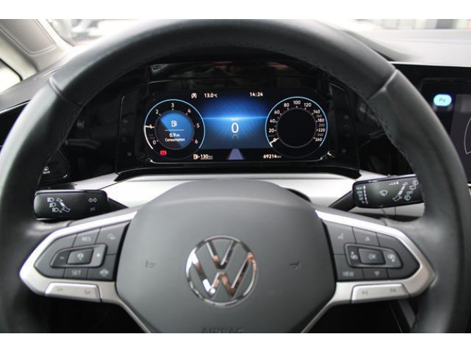 Volkswagen Golf 8 2.0 TDI Life 