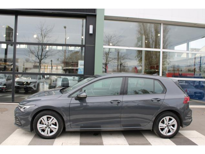 Volkswagen Golf 8 1.0 TSI Life 