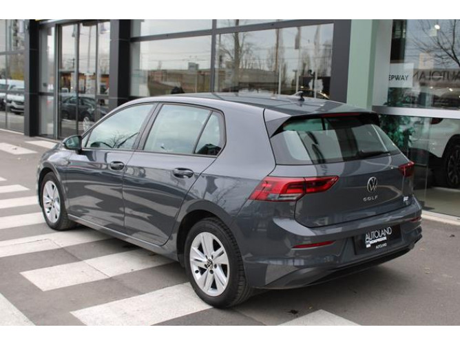 Volkswagen Golf 8 1.0 TSI Life 