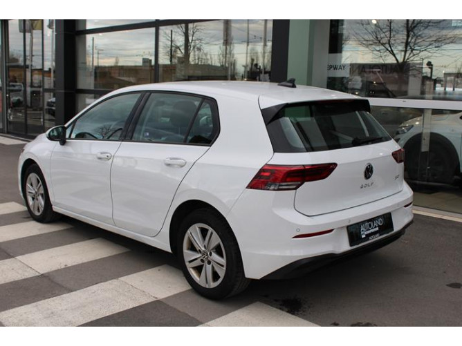Volkswagen Golf 8 1.0 TSI Life 