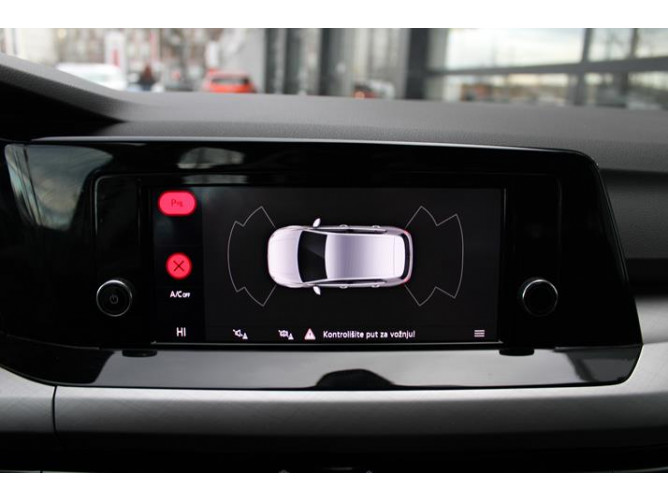 Volkswagen Golf 8 1.0 TSI Life 