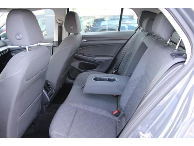 Volkswagen Golf 8 2.0 TDI Life 