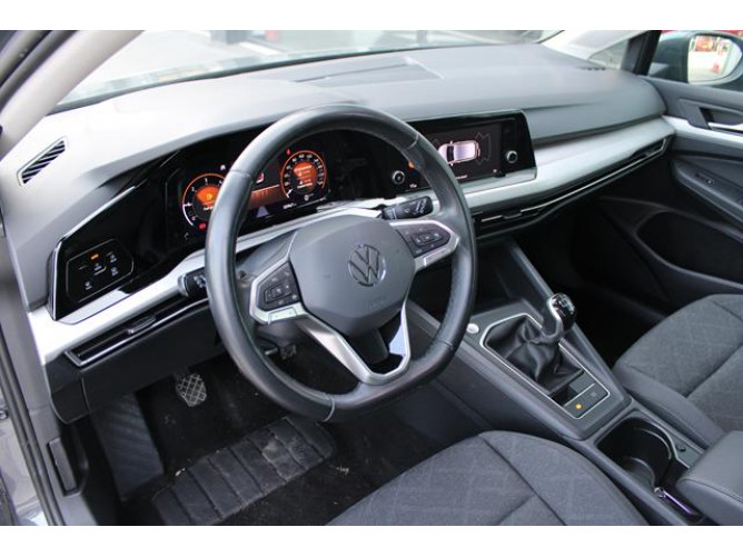 Volkswagen Golf 8 2.0 TDI Life 