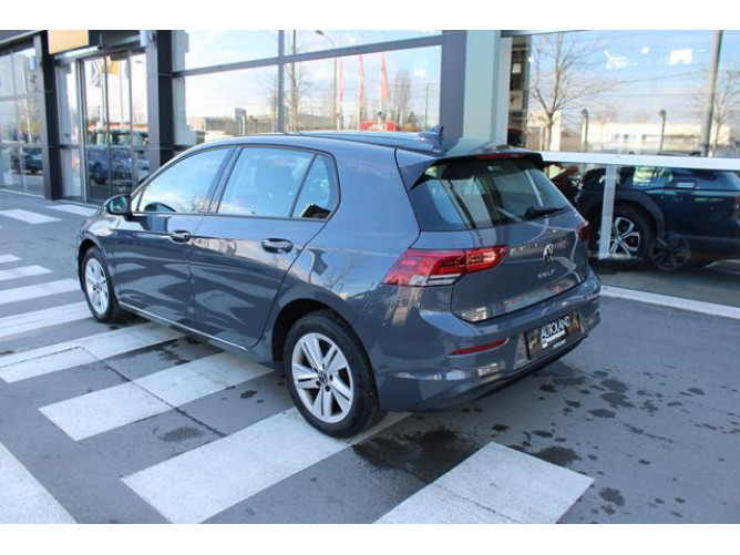 Volkswagen Golf 8 2.0 TDI Life 