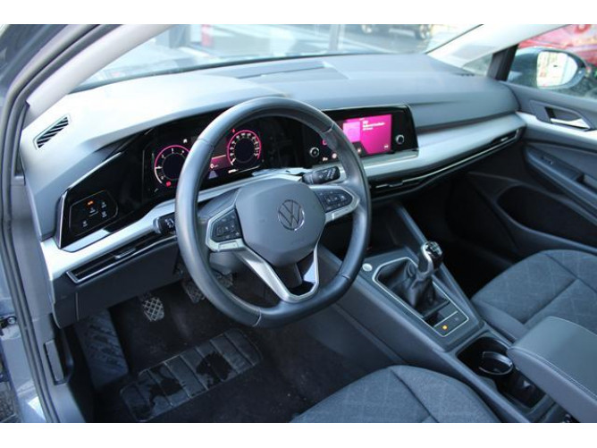 Volkswagen Golf 8 2.0 TDI Life 
