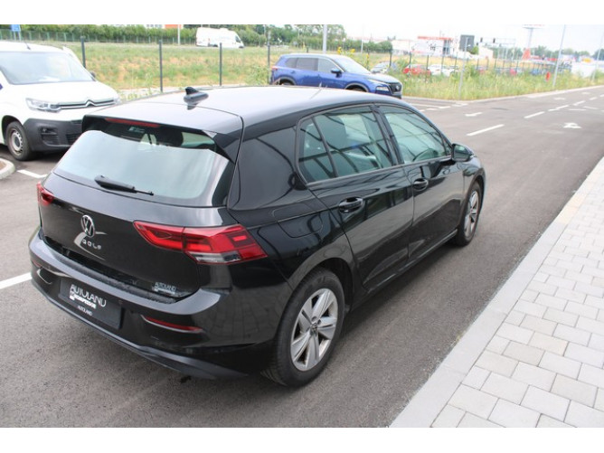 Volkswagen Golf 8 2.0 TDI DSG Life 