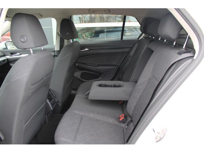 Volkswagen Golf 8 2.0 TDI Life 