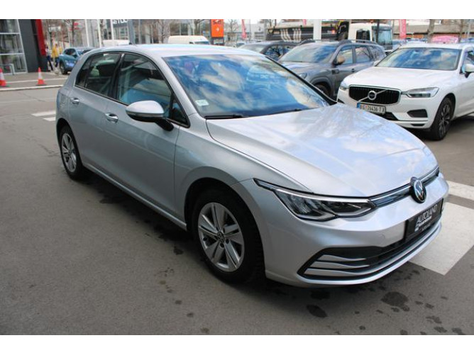 Volkswagen Golf 8 2.0 TDI Life 