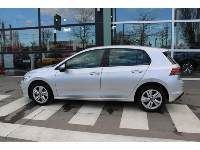 Volkswagen Golf 8 2.0 TDI Life 