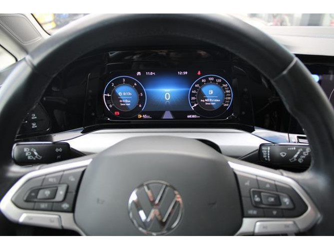 Volkswagen Golf 8 2.0 TDI Life 