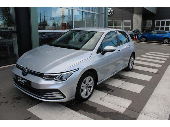 Volkswagen Golf 8 2.0 TDI Life 