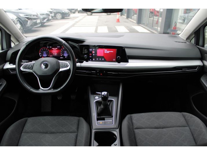 Volkswagen Golf 8 1.0 TSI Life 