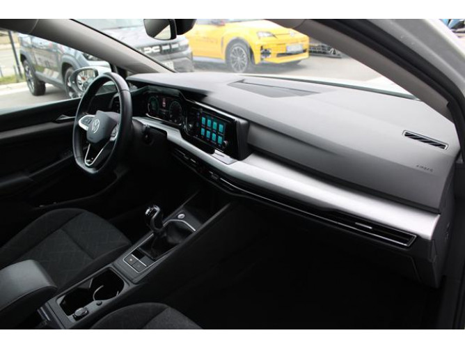 Volkswagen Golf 8 2.0 TDI Life 