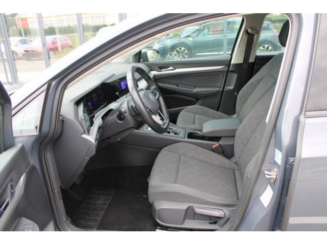 Volkswagen Golf 8 2.0 TDI DSG Life 