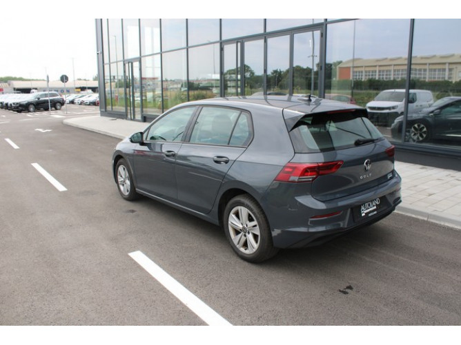 Volkswagen Golf 8 2.0 TDI DSG Life 