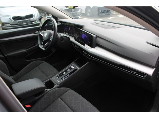 Volkswagen Golf 8 2.0 TDI DSG Life 