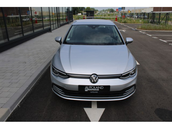 Volkswagen Golf 8 2.0 TDI DSG Life 