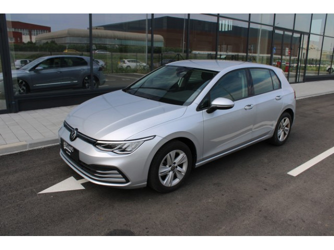 Volkswagen Golf 8 2.0 TDI DSG Life 