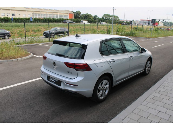 Volkswagen Golf 8 2.0 TDI DSG Life 