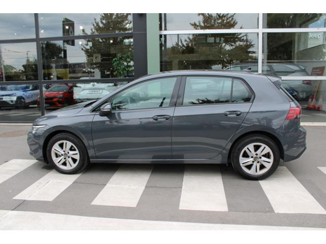 Volkswagen Golf 8 2.0 TDI Life 